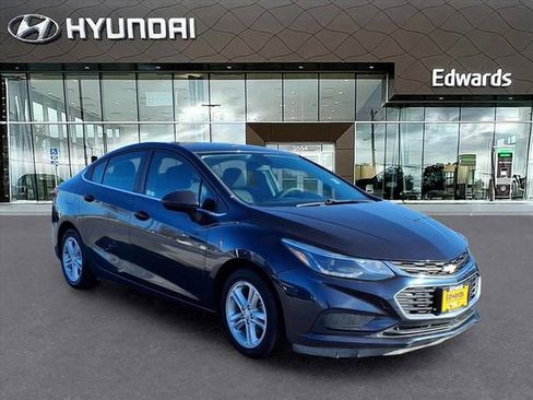 Used 2016 Chevrolet Cruze LT image 9