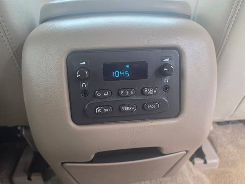 Used 2003 GMC Yukon XL SLT w/ 1SD Preferred Equipment Group RWD image 48