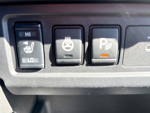 Used 2022 Nissan Frontier PRO-4X w/ Pro-4X Premium Package image 20