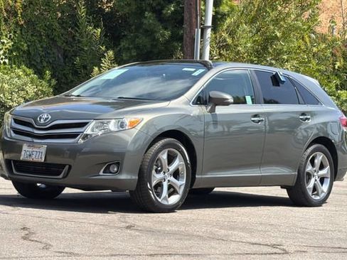 Used 2014 Toyota Venza XLE w/ XLE Premium Package FWD image 8