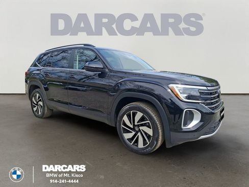 Used 2025 Volkswagen Atlas SE image 1