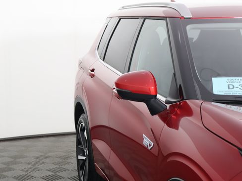 Used 2024 Mitsubishi Outlander SEL image 14