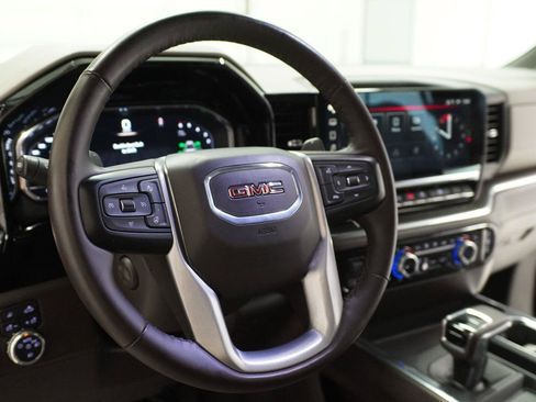 Used 2024 GMC Sierra 1500 SLT RWD image 7