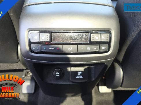 Used 2024 Hyundai Palisade Limited AWD/4WD image 31