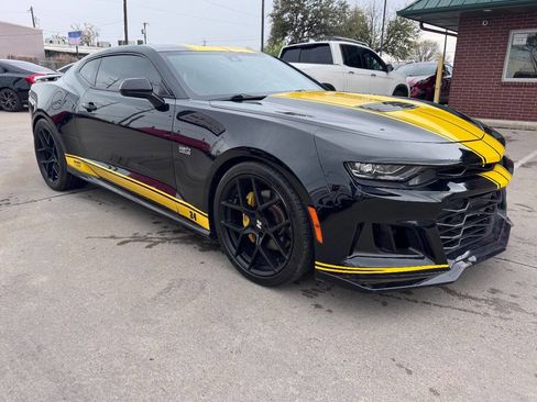Used 2020 Chevrolet Camaro SS image 3