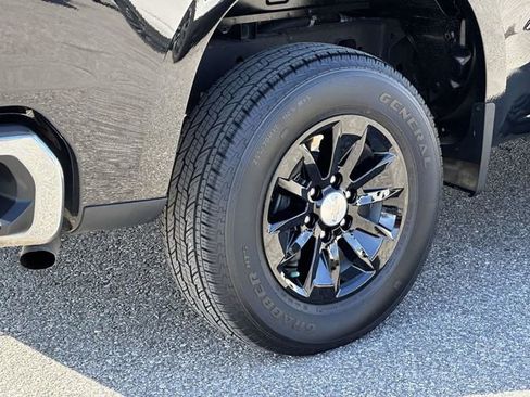 Used 2022 Chevrolet Silverado 1500 LT image 30