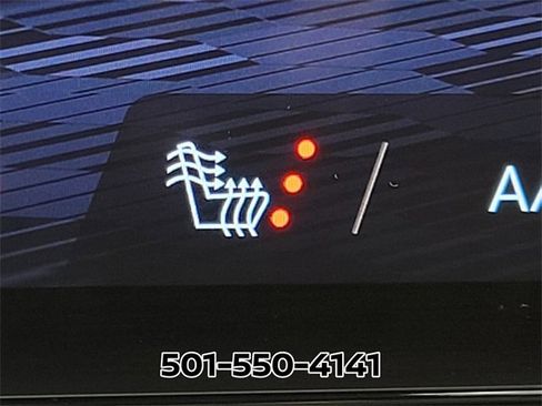 Used 2025 Chevrolet Traverse LT image 24