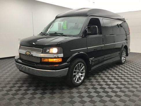 Used 2020 Chevrolet Express 2500 w/ Enhanced Convenience Package image 13