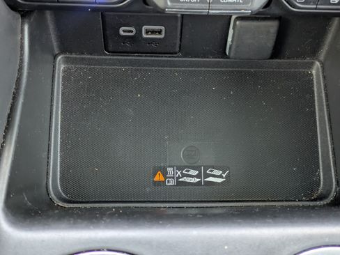 Used 2023 GMC Yukon AT4 w/ LPO, Floor Liner Package AWD/4WD image 24
