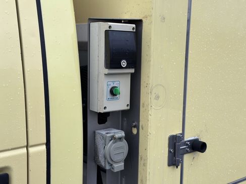 Used 2019 Ford E-450 and Econoline 450 Super Duty w/ Power Windows & Locks Group image 6