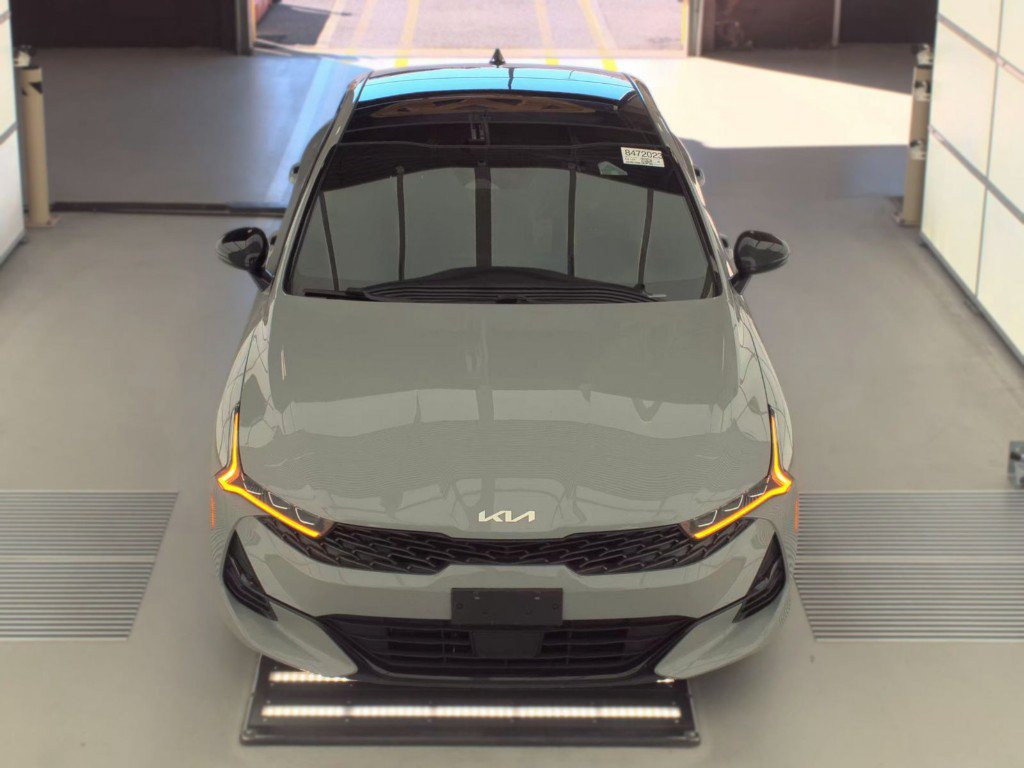 Used 2024 Kia K5 GT-Line AWD/4WD image 2