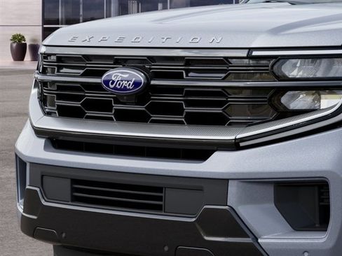 New 2027 Ford Expedition Platinum w/ Driver's Package AWD/4WD image 17