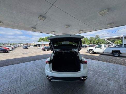 Used 2023 Buick Envision Preferred AWD/4WD image 7