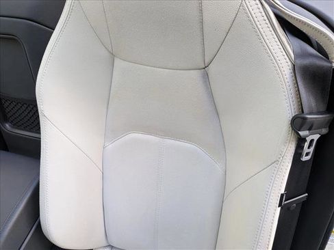 Used 2021 Jaguar F-TYPE Convertible RWD image 13