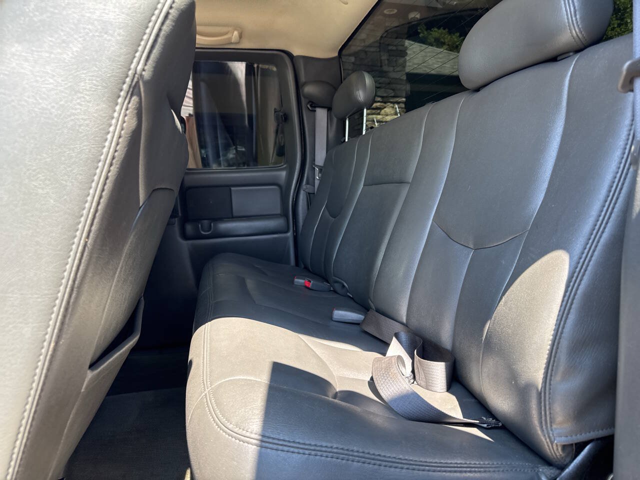 Used 2003 GMC Sierra 2500 SLT w/ SLT Preferred Equipment Group AWD/4WD image 10