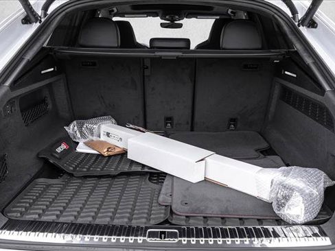 New 2026 Audi SQ8 Prestige image 23