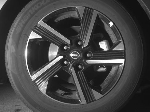 Used 2025 Nissan Sentra SV image 13