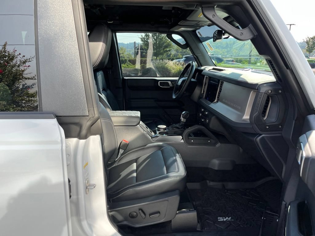 Used 2026 Ford Bronco Outer Banks w/ Sasquatch Package AWD/4WD image 27