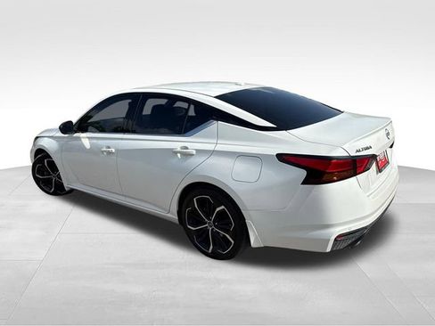 Certified 2024 Nissan Altima 2.5 SR w/ SR Premium Package FWD image 6