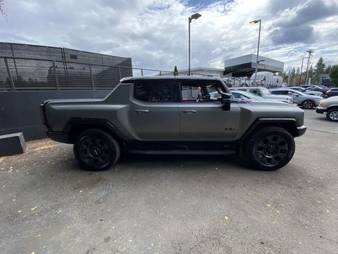 Used 2026 GMC Hummer EV 4x4 Crew Cab w/ Carbon Fiber Edition Package image 7