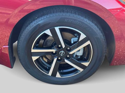 Used 2025 Nissan Sentra SV w/ All-Weather Package image 9