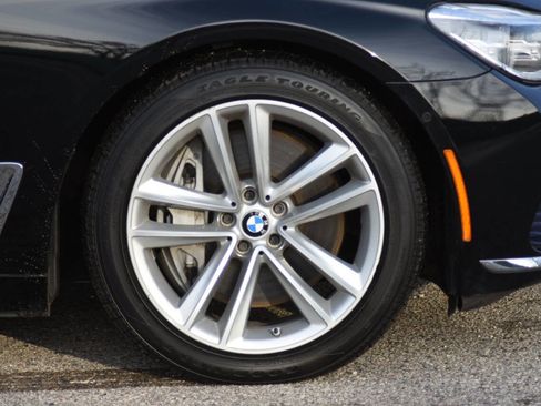 Used 2016 BMW 750i xDrive image 26