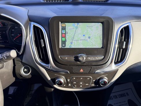 Used 2018 Chevrolet Equinox LT image 19