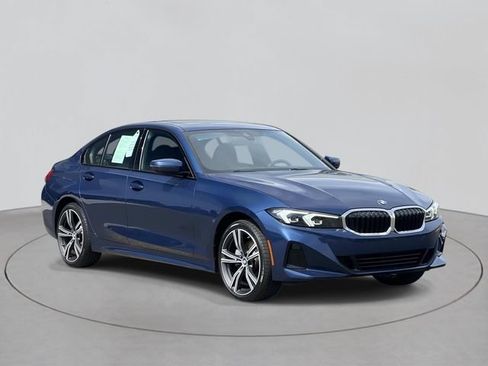 Used 2023 BMW 330i xDrive Sedan w/ Premium Package AWD/4WD image 6