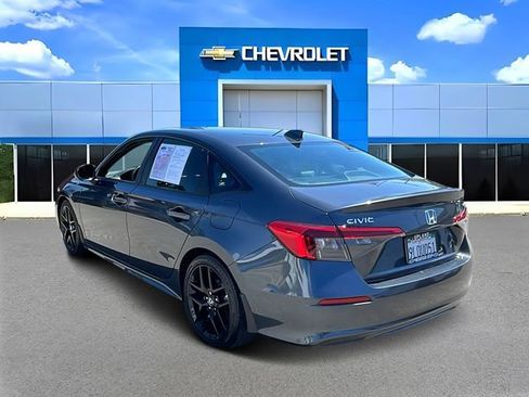 Used 2024 Honda Civic Sport image 5