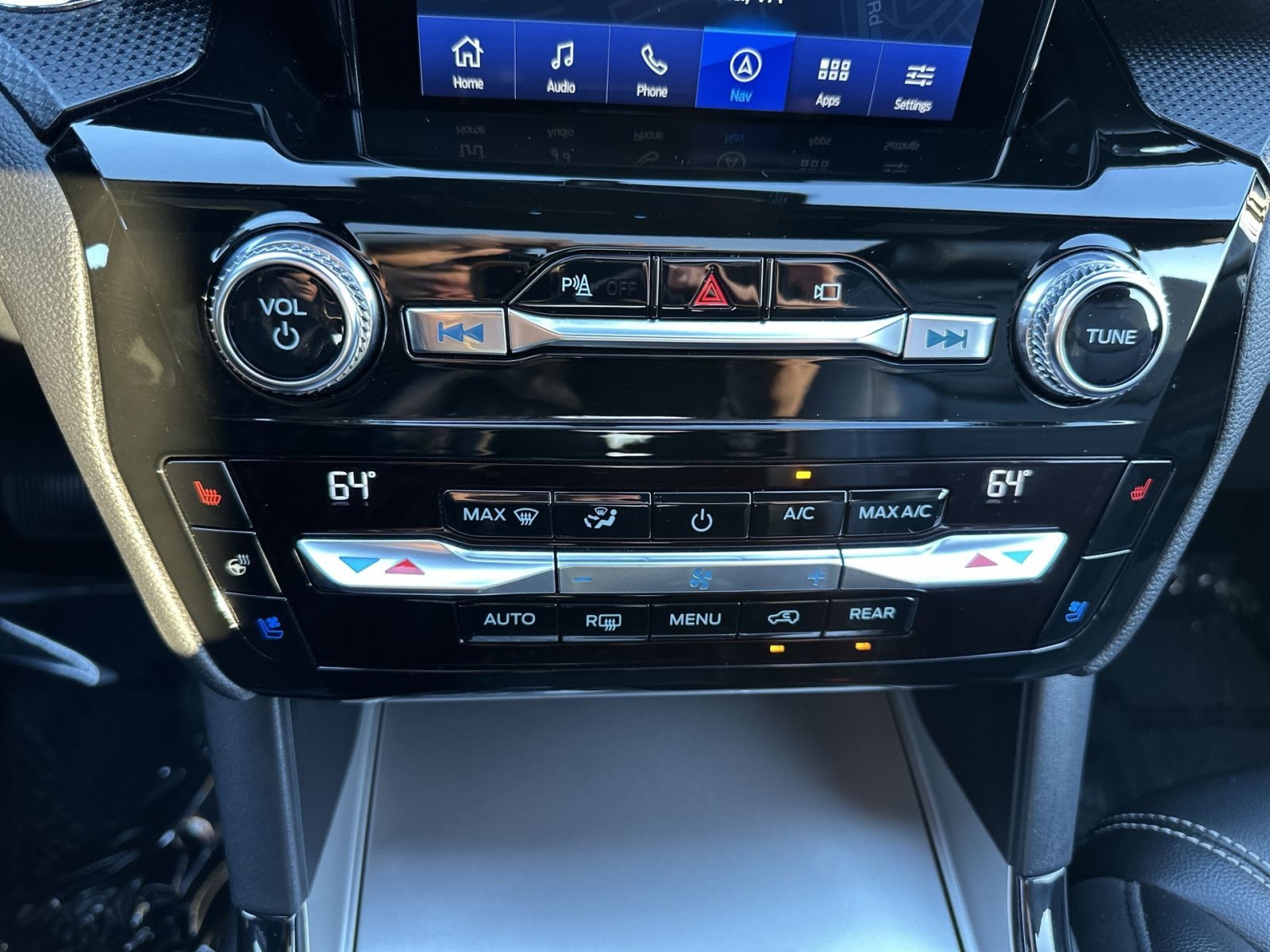 Used 2021 Ford Explorer ST w/ Equipment Group 401A AWD/4WD image 21