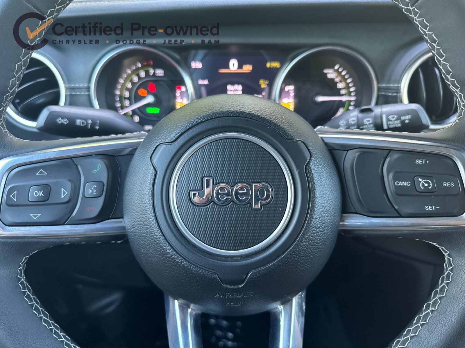 Used 2023 Jeep Wrangler Unlimited Sahara AWD/4WD image 25
