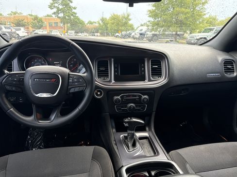 Used 2017 Dodge Charger SE w/ Popular Equipment Group RWD image 26