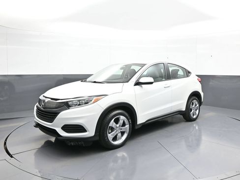 Certified 2022 Honda HR-V LX image 1