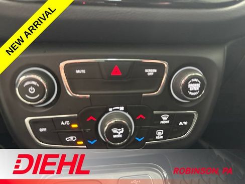 Certified 2021 Jeep Compass Latitude w/ Sun and Sound Group AWD/4WD image 29