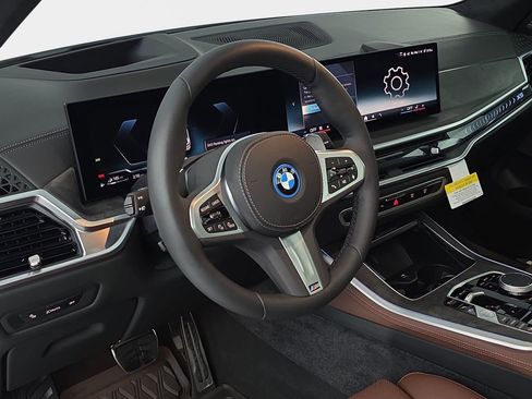New 2026 BMW X5 xDrive50e w/ M Sport Package image 16