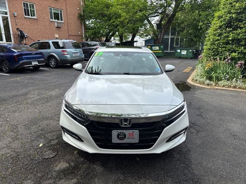 Used 2019 Honda Accord Touring image 8