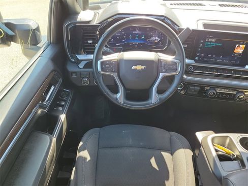 Used 2024 Chevrolet Silverado 3500 LT w/ Safety Package image 17