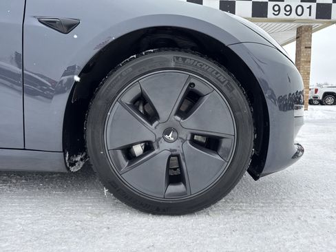 Used 2022 Tesla Model 3 Long Range image 13