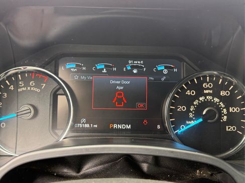 Used 2019 Ford F150 Lariat w/ Equipment Group 502A Luxury AWD/4WD image 27