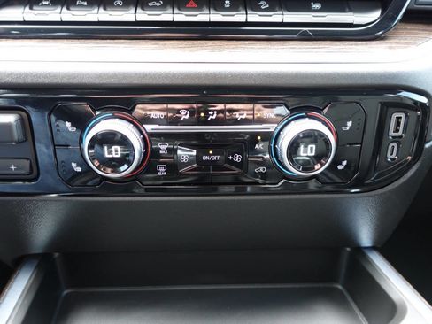 Used 2023 GMC Sierra 1500 Elevation w/ Preferred Package image 44