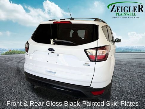 Used 2018 Ford Escape SE w/ SE Sport Appearance Package AWD/4WD image 5
