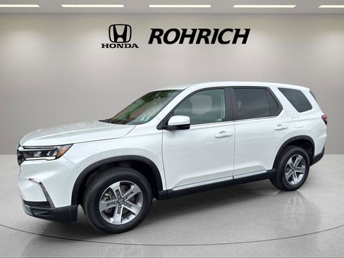 Used 2025 Honda Pilot EX-L image 9