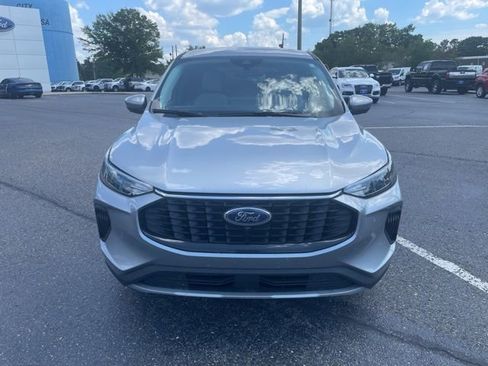 Used 2023 Ford Escape Active w/ Tech Pack #2 AWD/4WD image 10