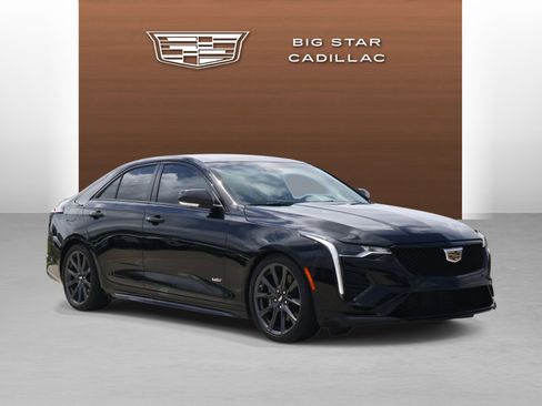 Certified 2025 Cadillac CT4 V w/ Technology Package RWD image 7