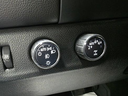 Used 2018 GMC Canyon SLE AWD/4WD image 13