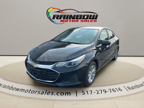Used 2019 Chevrolet Cruze LT w/ LT Plus Package FWD image 1