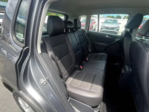 Used 2017 Volkswagen Tiguan S FWD image 26