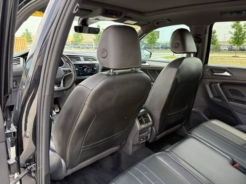 Used 2022 Volkswagen Tiguan SE R-Line FWD image 23