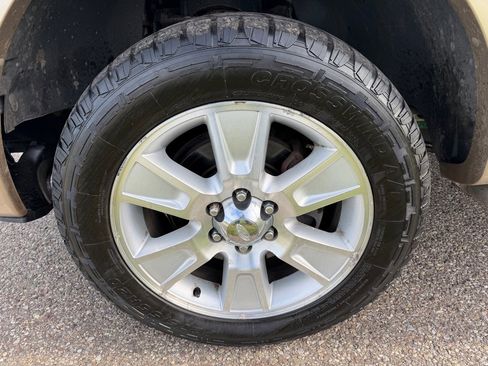 Used 2012 Ford F150 Lariat AWD/4WD image 16