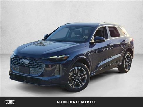 Certified 2025 Audi Q5 Premium w/ Convenience Package AWD/4WD image 1